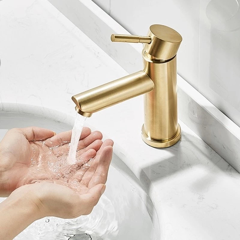 Torneira Dapper Dourada – Beleza e Durabilidade em Aço Inox