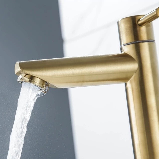 Torneira Dapper Dourada – Beleza e Durabilidade em Aço Inox
